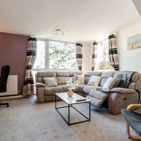 Comfortable 3-Storey House With Free Car Parking Manchester Exteriér fotografie